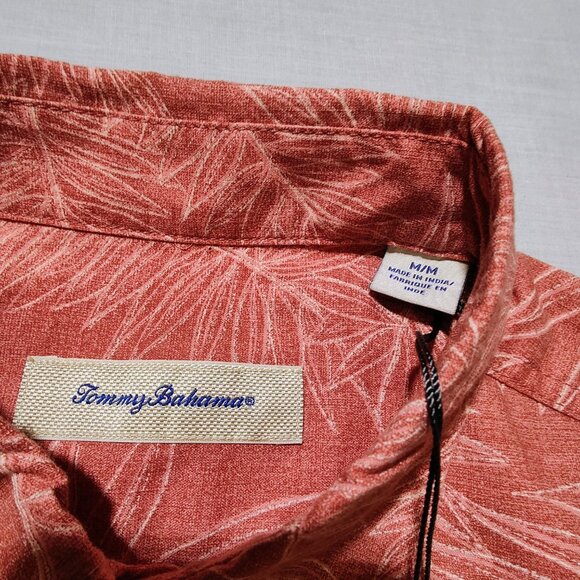 Tommy Bahama Men's Medium Short Sleeve button down Shirt NWT - Picture 4 of 7